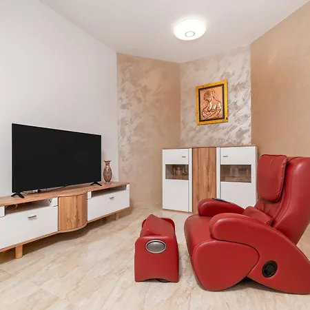 Family Friendly House With A Swimming Pool Gajana, Fazana - 22578 * Mednjan