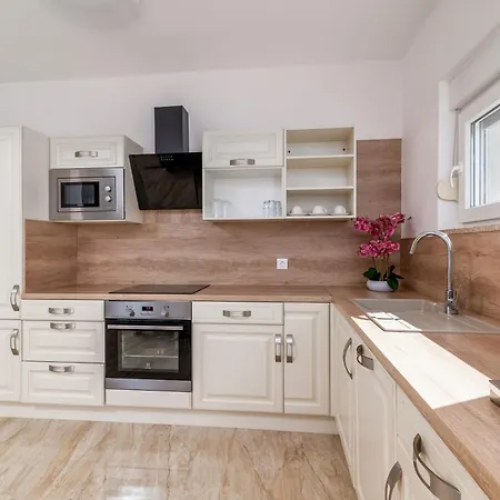 Family Friendly House With A Swimming Pool Gajana, Fazana - 22578 Mednjan