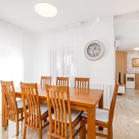 Family Friendly House With A Swimming Pool Gajana, Fazana - 22578 *