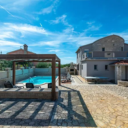 Family Friendly House With A Swimming Pool Gajana, Fazana - 22578 *