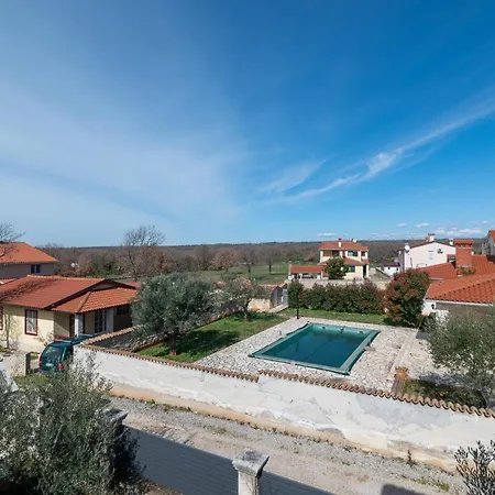 펜션 Family Friendly House With A Swimming Pool Gajana, Fazana - 22578 *