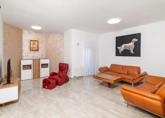 Family Friendly House With A Swimming Pool Gajana, Fazana - 22578 Mednjan