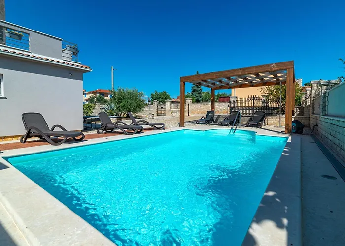 Family Friendly House With A Swimming Pool Gajana, Fazana - 22578 *