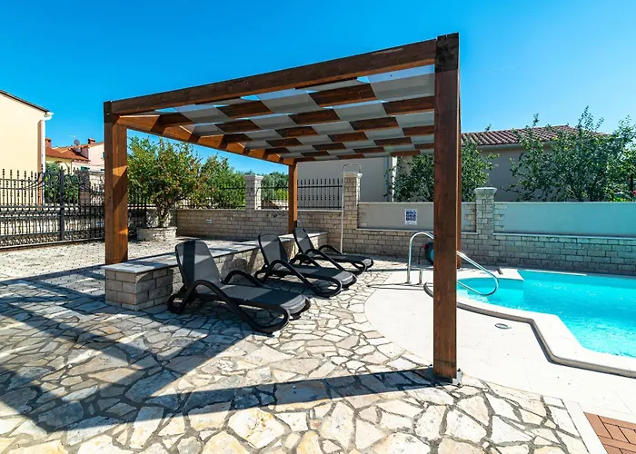Feriehus Family Friendly House With A Swimming Pool Gajana, Fazana - 22578 *